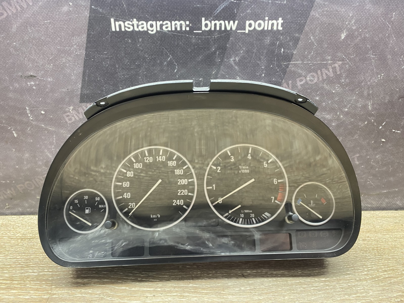 Панель приладів BMW E39 бензин VDO